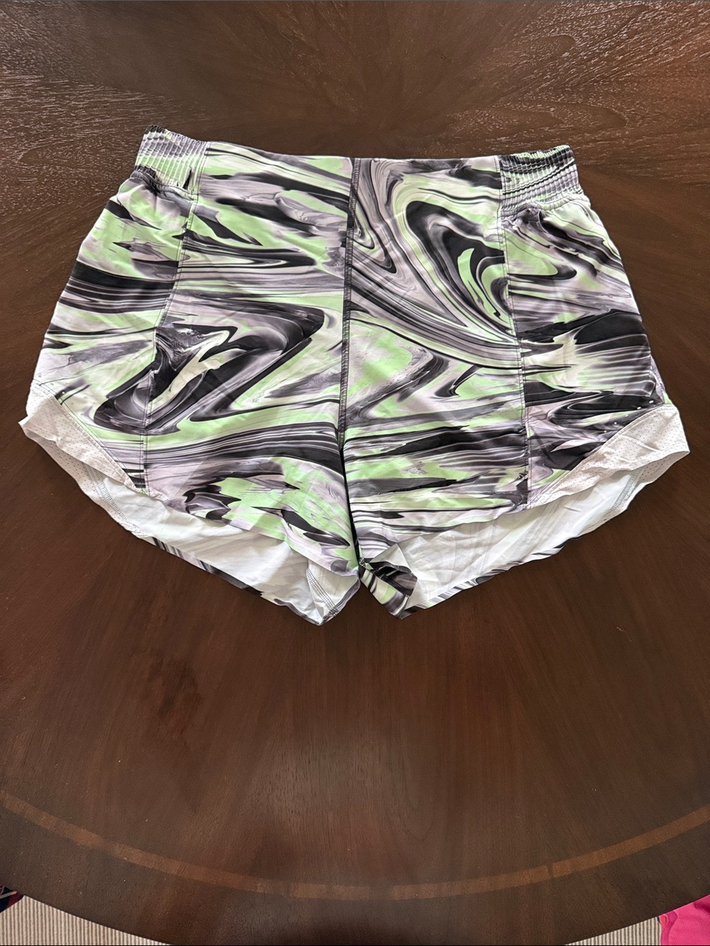 Lululemon Hotty Hot High Rise 4” Short - Paint Glide Warp Multi/Chrome
